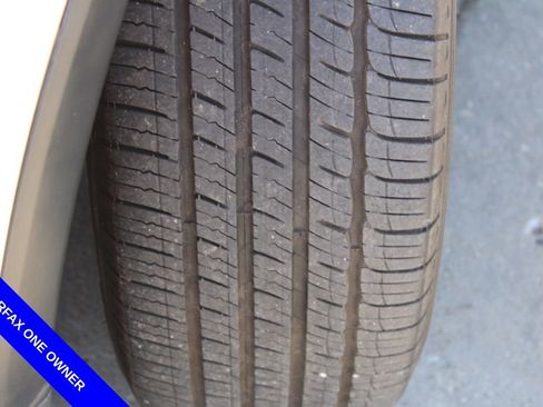 Used 2016 Honda CR-V Touring image 14