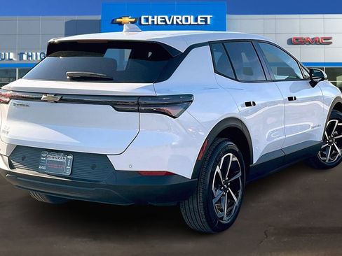 New 2026 Chevrolet Equinox EV LT FWD image 18