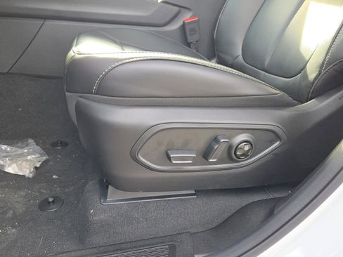 New 2025 Jeep Grand Cherokee Limited image 24