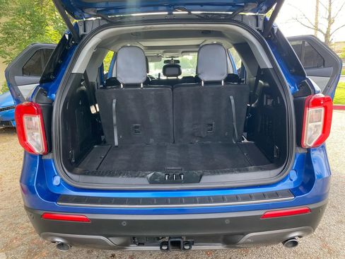 Used 2022 Ford Explorer XLT w/ Equipment Group 202A image 35