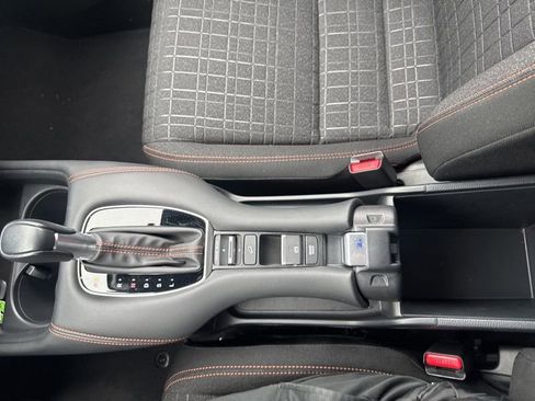 Used 2024 Honda HR-V Sport image 17