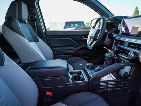 New 2026 Toyota Tacoma TRD Off-Road AWD/4WD image 19