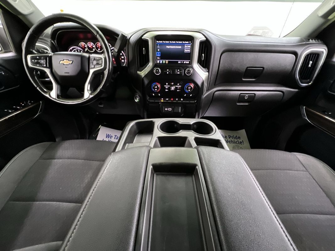 Used 2021 Chevrolet Silverado 1500 LT w/ Z71 Off-Road Package AWD/4WD image 18