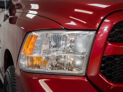 Used 2015 RAM 1500 Express image 14