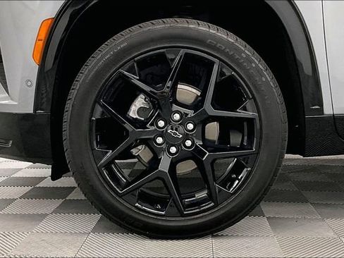 Used 2026 Chevrolet Traverse RS image 10