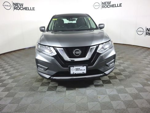 Used 2019 Nissan Rogue S AWD/4WD image 2