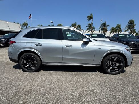 New 2025 Mercedes-Benz GLC 350e GLC 350e image 12
