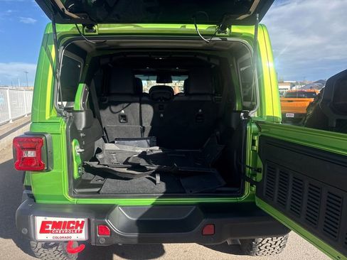 Used 2025 Jeep Wrangler Unlimited Rubicon image 25