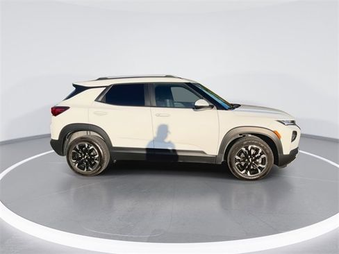 Certified 2023 Chevrolet TrailBlazer LT w/ Convenience Package image 13