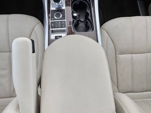 Used 2014 Land Rover Range Rover Sport HSE image 34