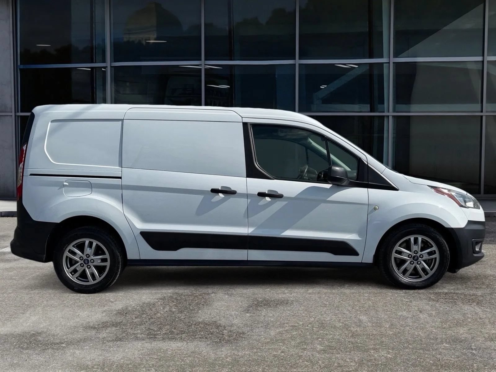 Used 2019 Ford Transit Connect XL FWD image 2