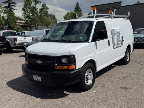 Used 2014 Chevrolet Express 2500 RWD image 7