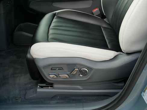 Certified 2024 Kia EV9 GT-Line AWD/4WD image 20