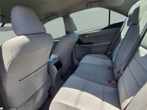 Used 2016 Toyota Camry LE FWD image 15