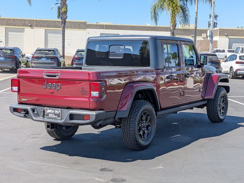 Used 2021 Jeep Gladiator Sport AWD/4WD image 10