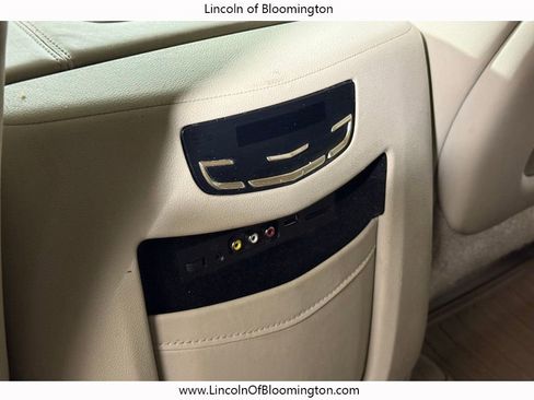 Used 2015 Cadillac Escalade ESV Luxury image 53