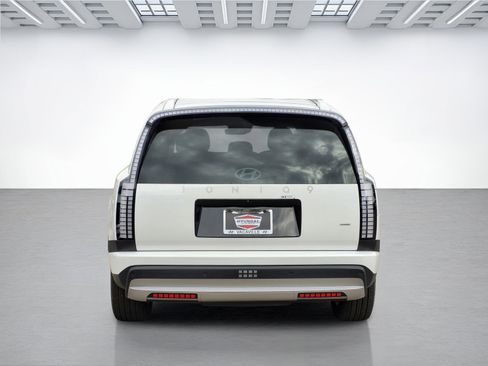 New 2026 Hyundai Ioniq 9 SE image 6