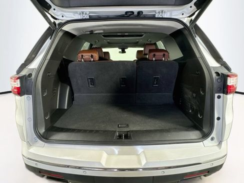Used 2019 Chevrolet Traverse High Country AWD/4WD image 29