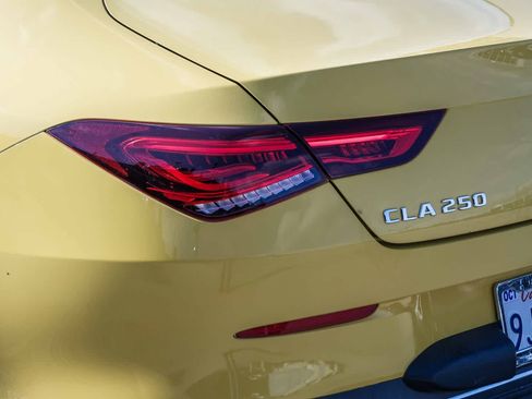 Used 2020 Mercedes-Benz CLA 250 image 7