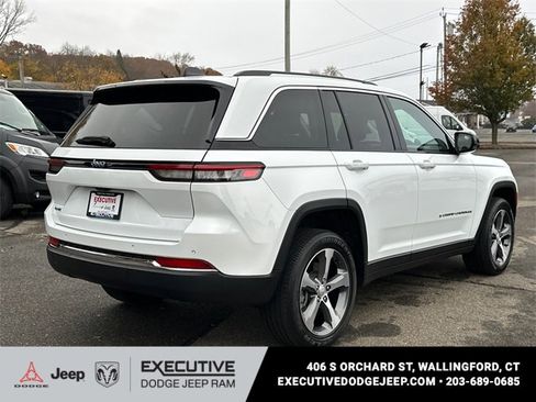 Used 2023 Jeep Grand Cherokee 4xe image 4