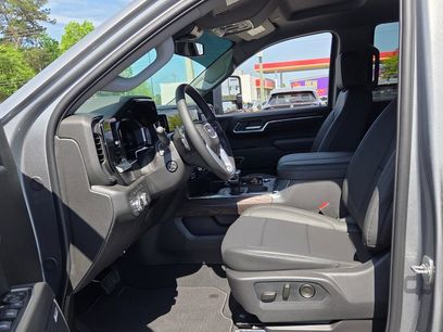 New 2026 GMC Sierra 1500 SLT w/ SLT Premium Package