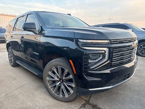 Used 2025 Chevrolet Tahoe High Country w/ Sun And Tow Package image 2