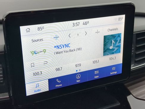 Used 2022 Ford Explorer Limited w/ Equipment Group 301A image 24