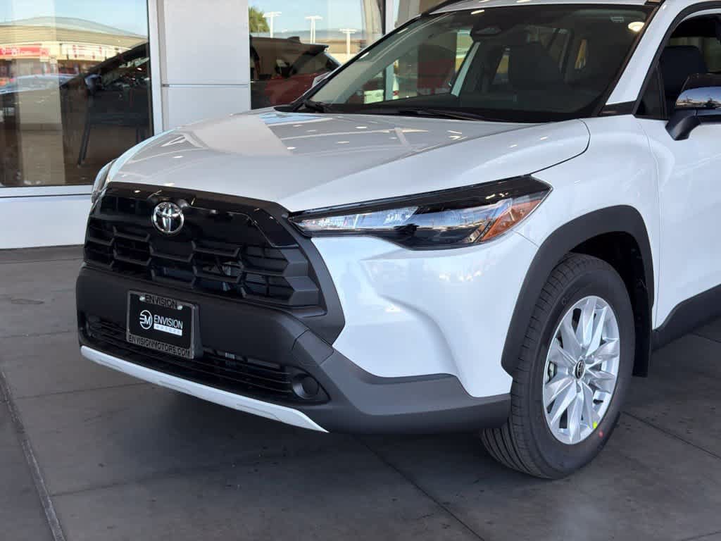 New 2026 Toyota Corolla Cross LE FWD image 3