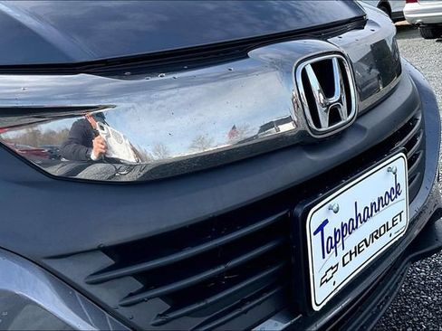 Used 2020 Honda HR-V EX image 30