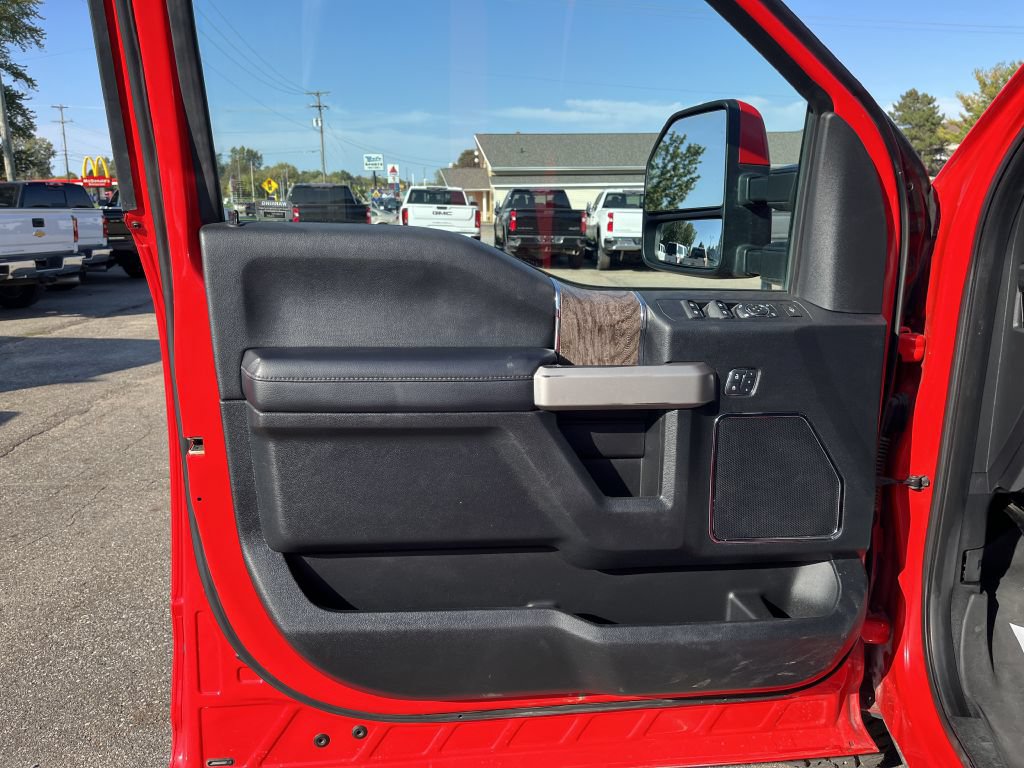 Used 2018 Ford F350 Lariat w/ Lariat Value Package AWD/4WD image 18