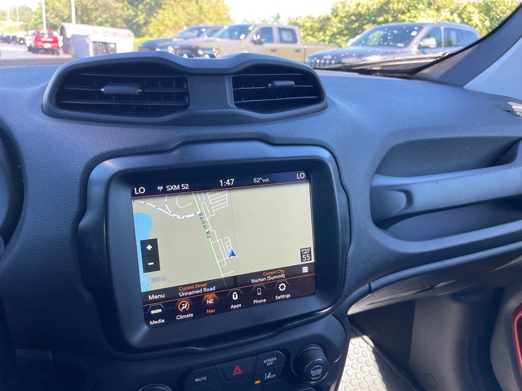 Used 2023 Jeep Renegade Trailhawk w/ Trailer Tow Group AWD/4WD image 15