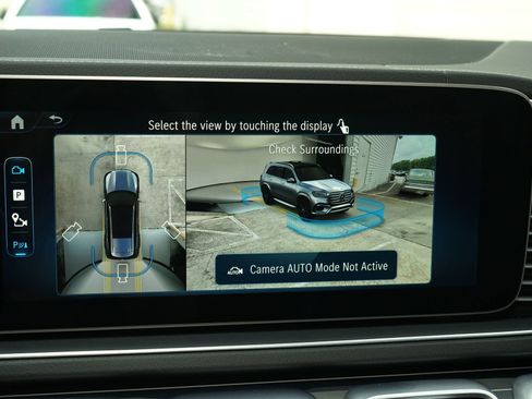 Used 2025 Mercedes-Benz GLS 450 4MATIC image 20