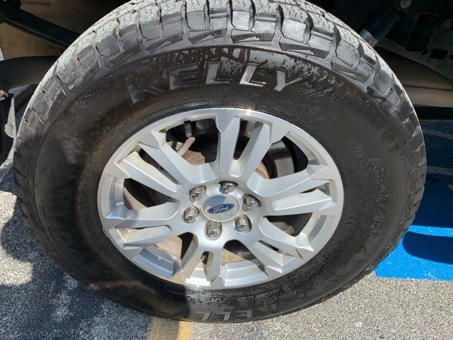 Used 2017 Ford F150 Lariat w/ Trailer Tow Package AWD/4WD image 11
