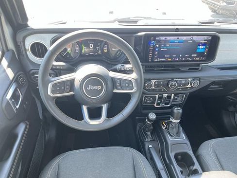 Used 2024 Jeep Wrangler Unlimited Sahara AWD/4WD image 12