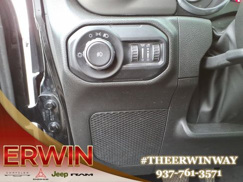 Used 2022 Jeep Wrangler Sport image 16