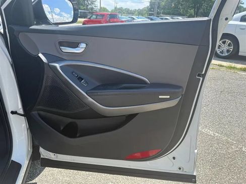 Used 2018 Hyundai Santa Fe Sport FWD image 25