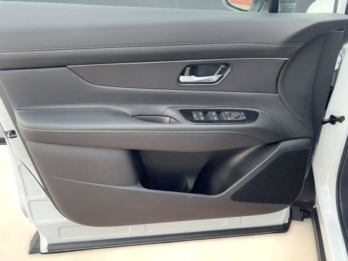 New 2026 Nissan Murano SV image 13