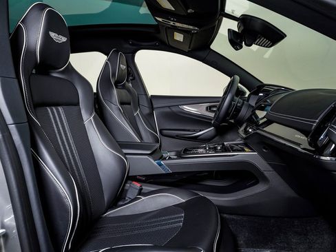 New 2025 Aston Martin DBX 707 image 18