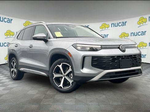 New 2026 Volkswagen Tiguan SE AWD/4WD image 1