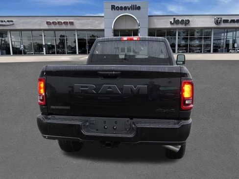 New 2026 RAM 2500 Big Horn AWD/4WD image 4