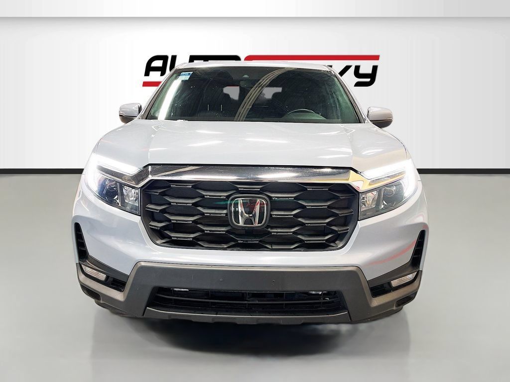 Used 2023 Honda Passport EX-L image 2