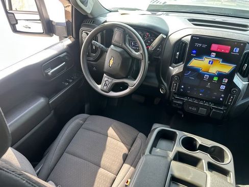 Used 2024 Chevrolet Silverado 2500 Custom w/ Custom Convenience Package image 18