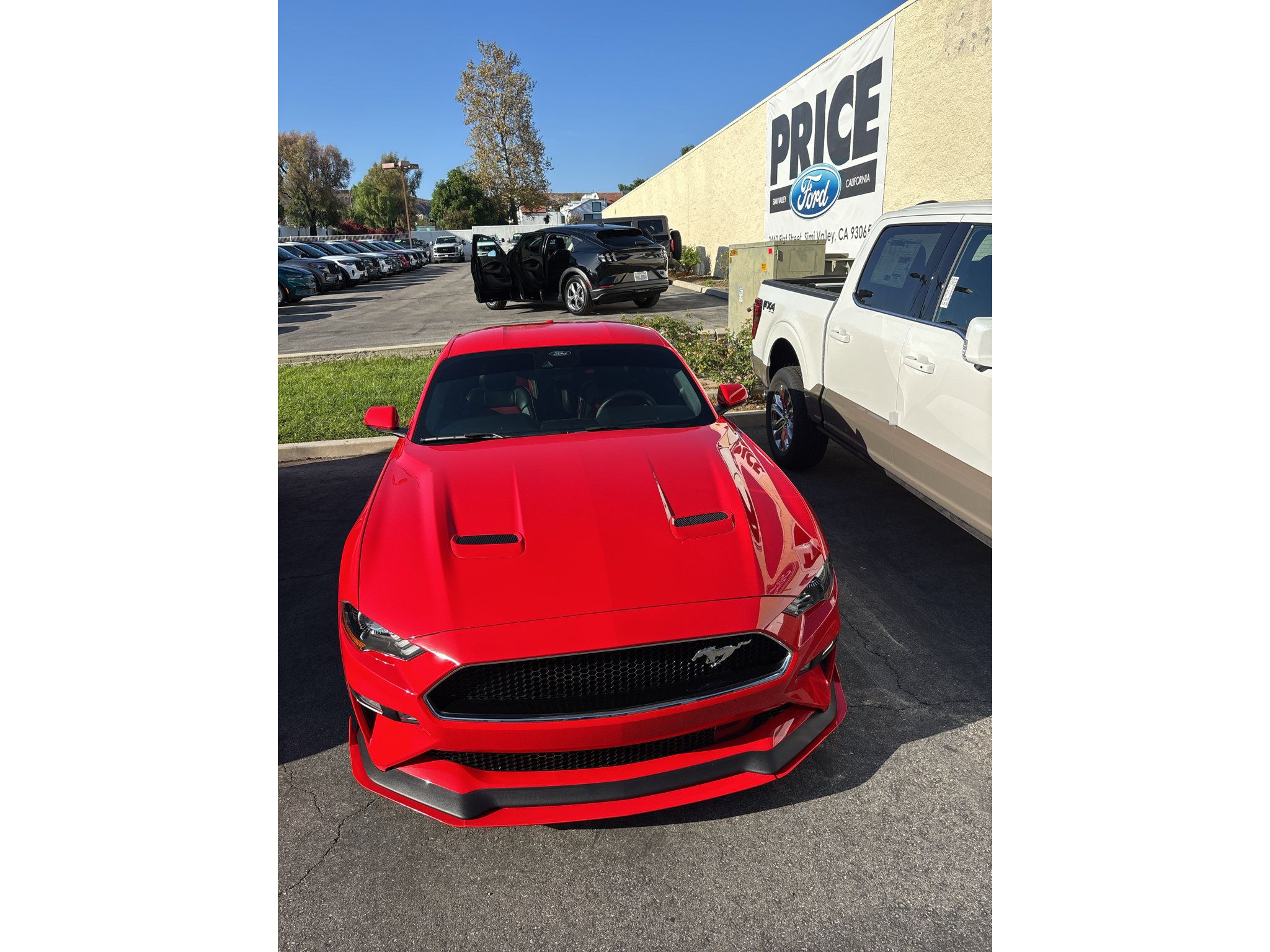 Used 2018 Ford Mustang GT Premium RWD image 7