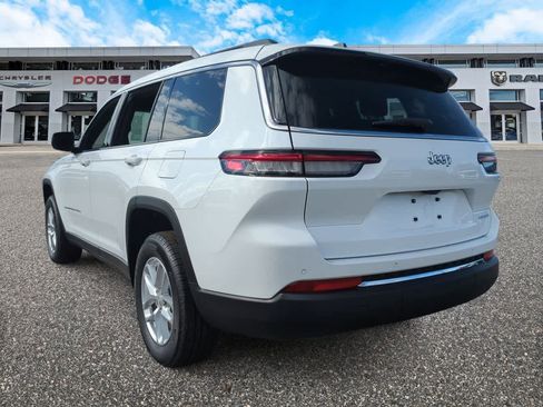 New 2025 Jeep Grand Cherokee L Laredo w/ Luxury Tech Group I RWD image 6