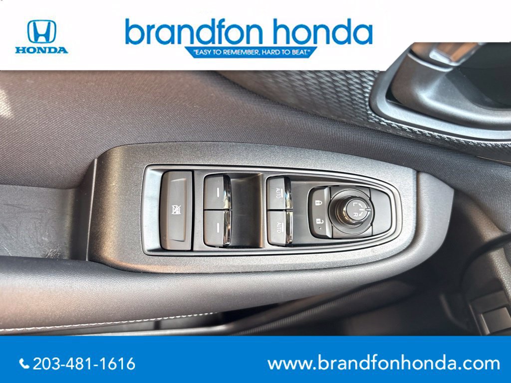 Used 2025 Subaru Outback AWD/4WD image 13