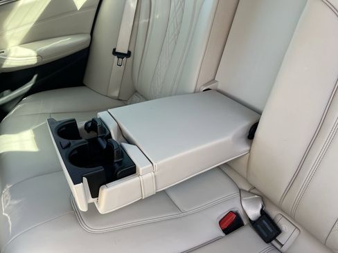 Used 2019 BMW M550i xDrive w/ Premium Package image 33