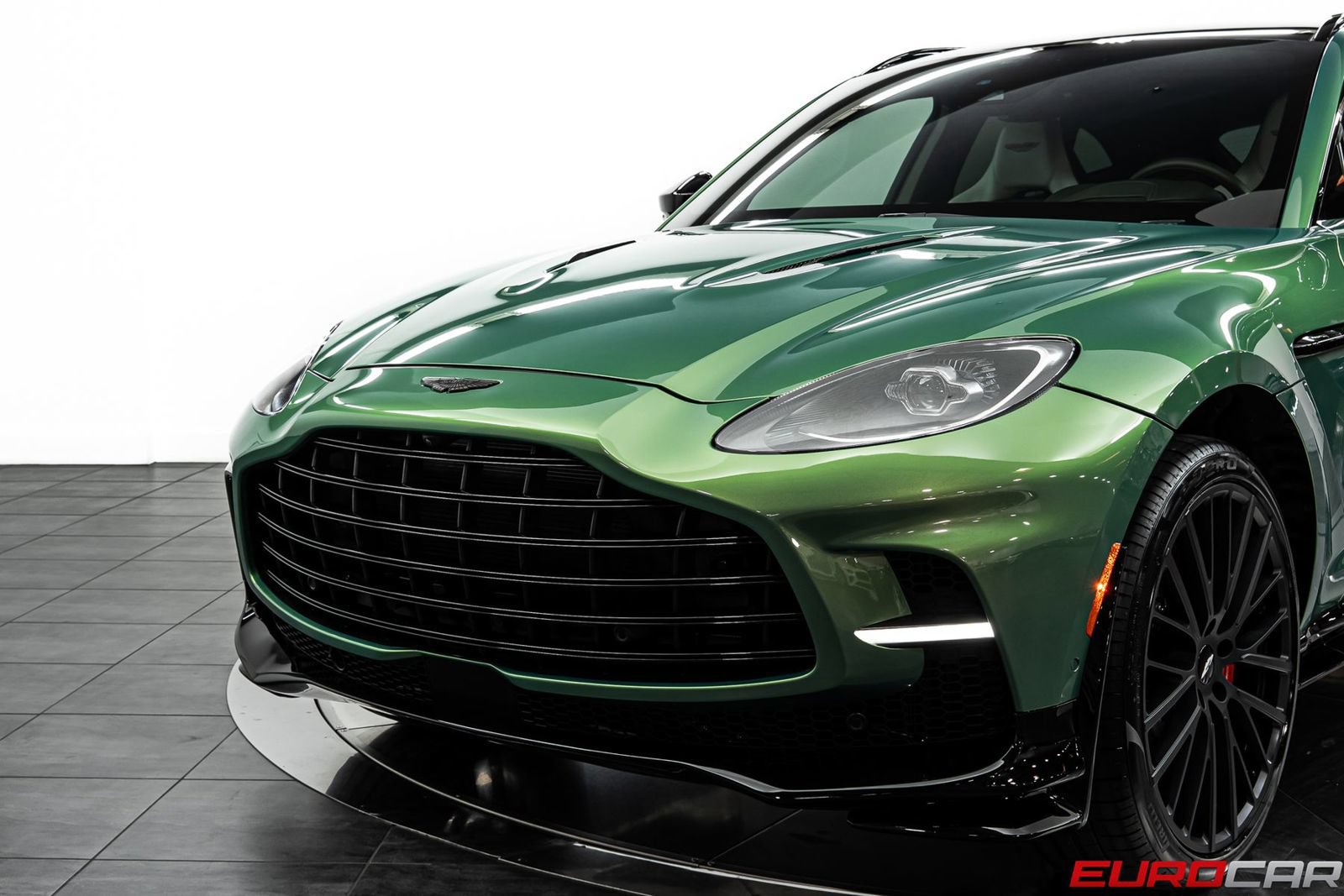 Used 2023 Aston Martin DBX 707 AWD/4WD image 12
