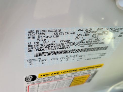 New 2025 Ford Expedition Platinum w/ Driver's Package image 19