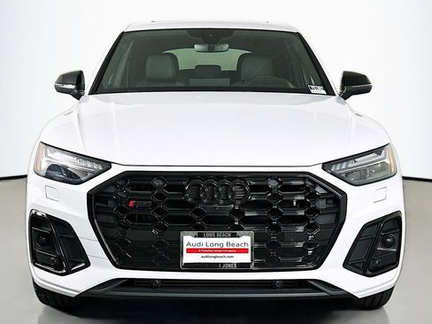 Used 2022 Audi SQ5 Prestige w/ Prestige Package image 2