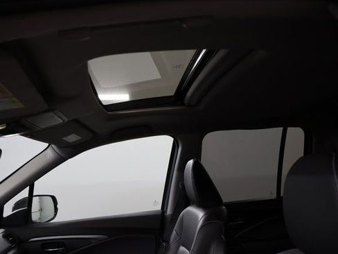 Used 2023 Honda Ridgeline RTL-E image 12